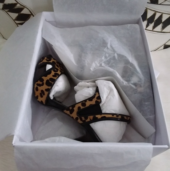 Calvin Klein 'Prive' Leopard Sandals - Picture 9 of 9